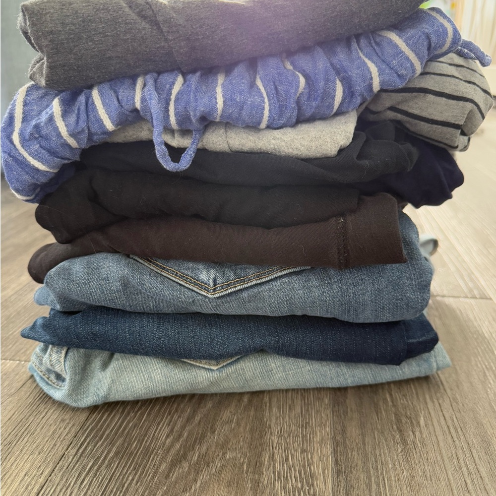 Maternity Clothing Lot: Size Small